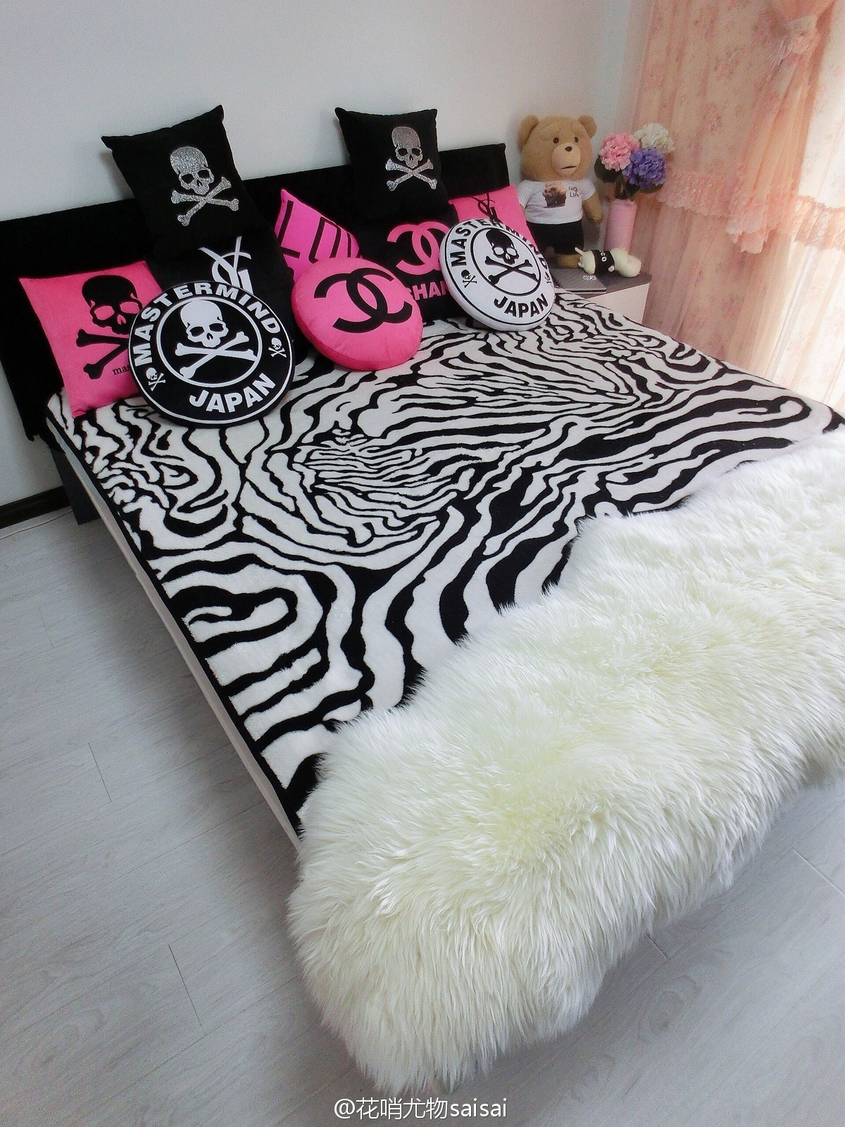 花哨尤物saisai的微博列表微女郎